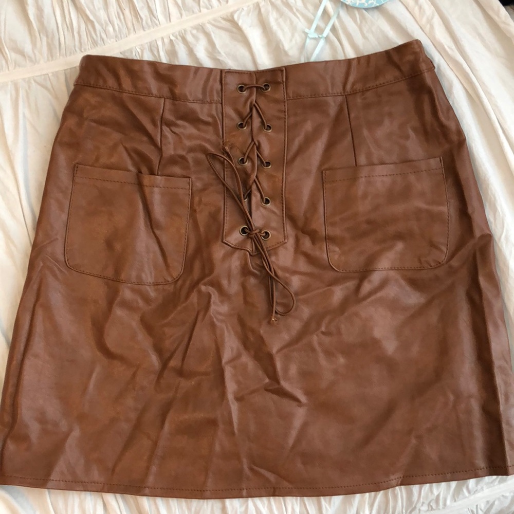 BROWN LEATHER SKIRT